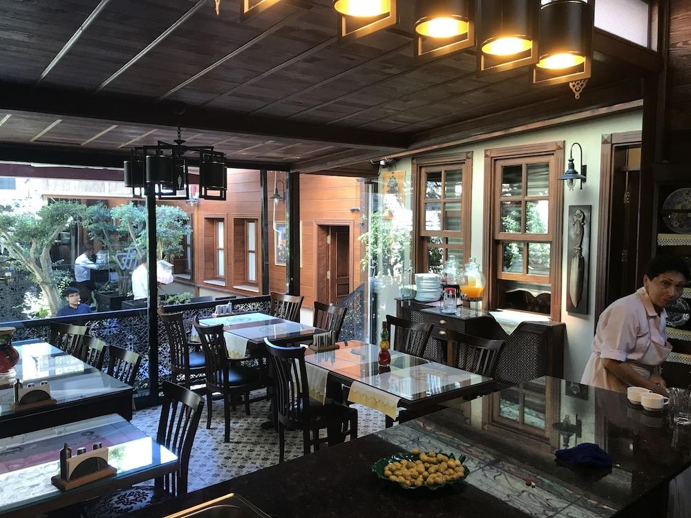 Ferman Konak Hotel Istanbul Bagian luar foto